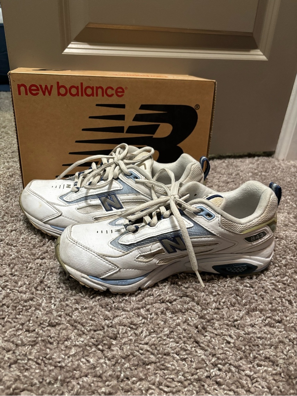 New Balance 843 Sneakers